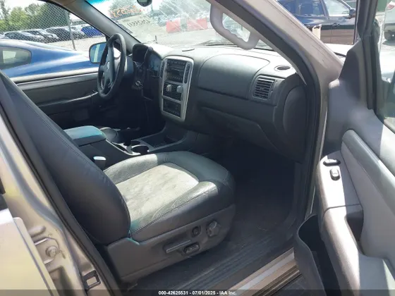 2004 Mercury Mountaineer Convenience