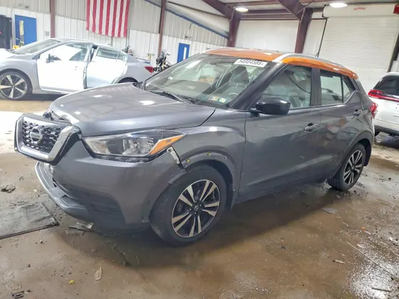 2020 Nissan Kicks SV