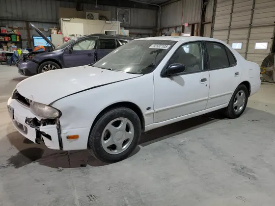 1997 Nissan Altima XE