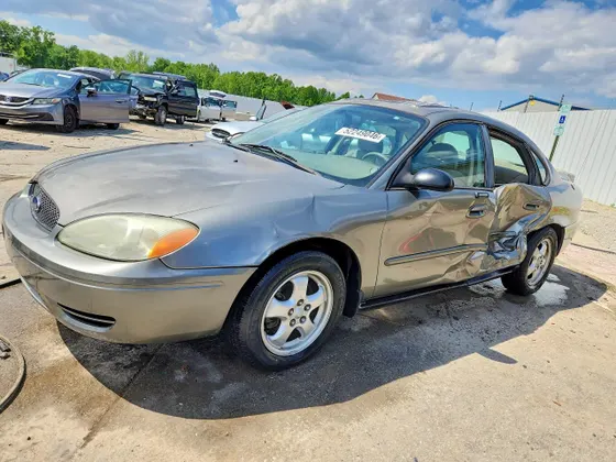 2004 Ford Taurus SES