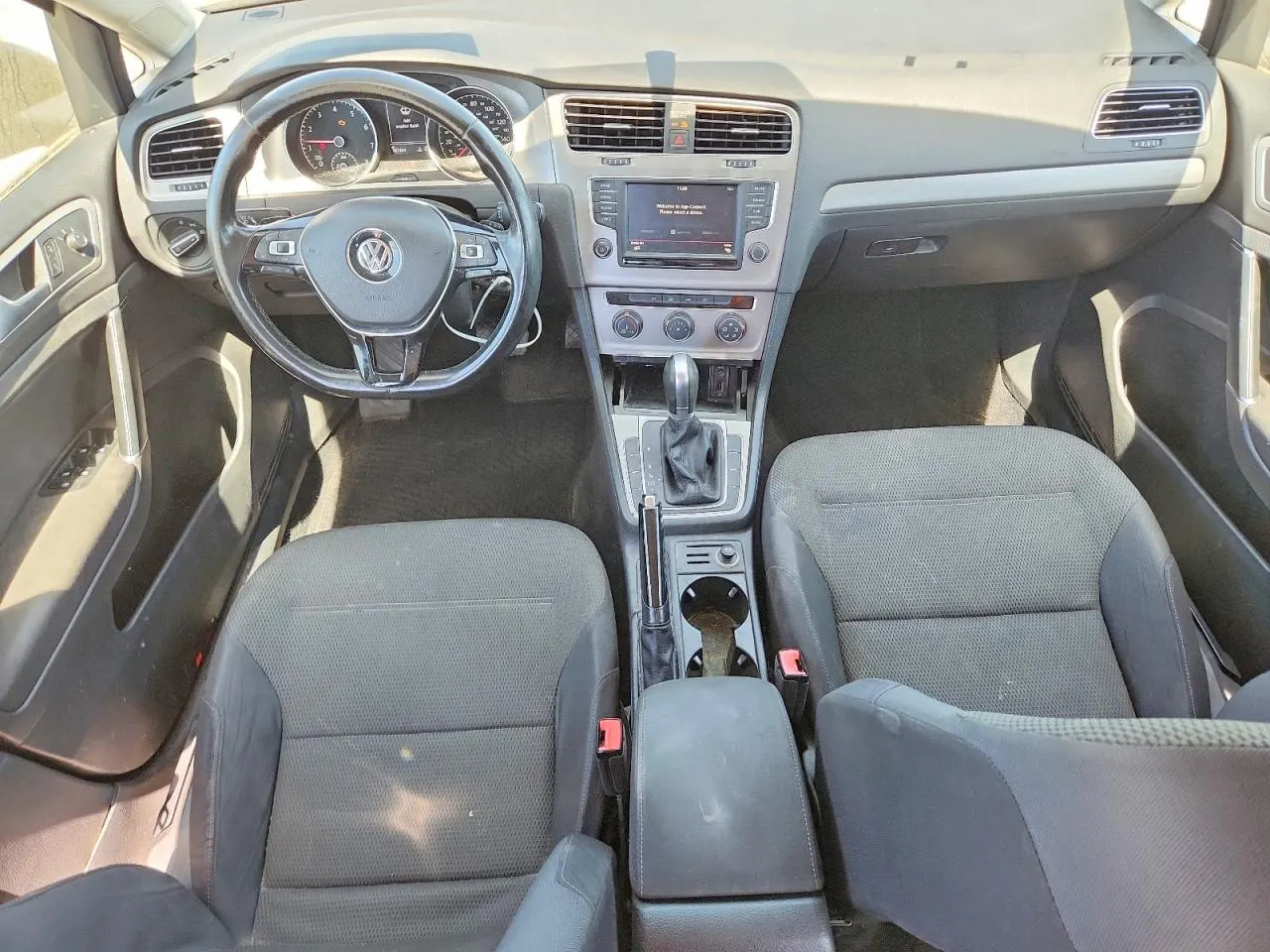 2016 Volkswagen Golf SportWagen TSI S