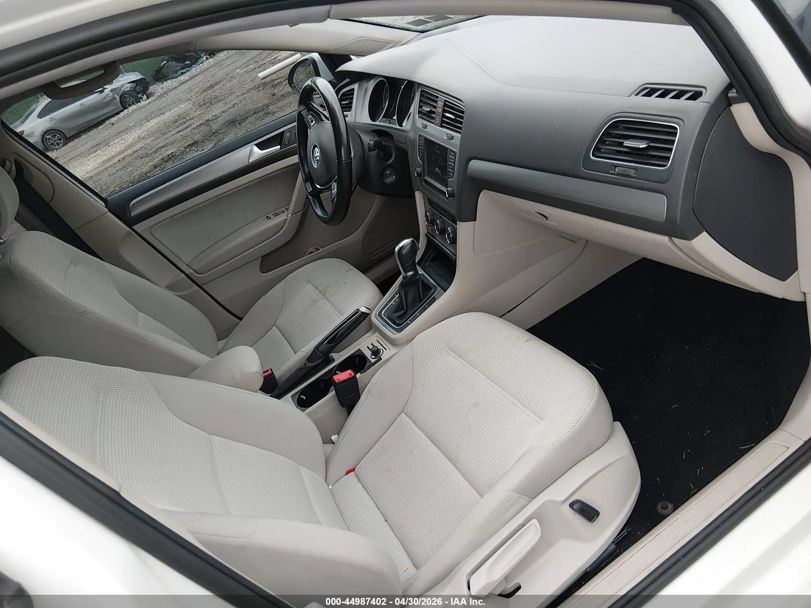 2017 Volkswagen Golf SportWagen S