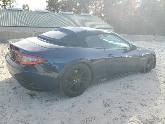 2017 Maserati GranTurismo Convertible Sport