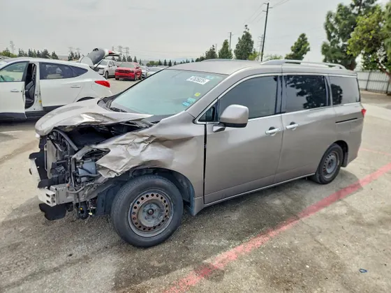 2013 Nissan Quest LE