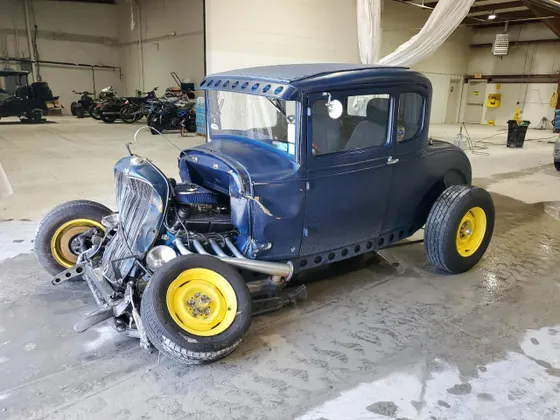 1930 Ford OCEAN COUPE