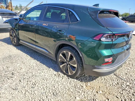 2023 VinFast VF 8 Plus