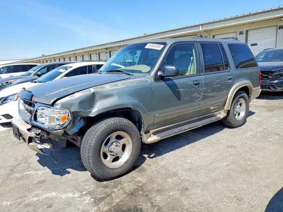 1999 Ford Explorer XLT
