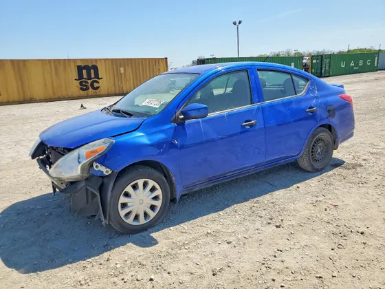 2016 Nissan Versa S