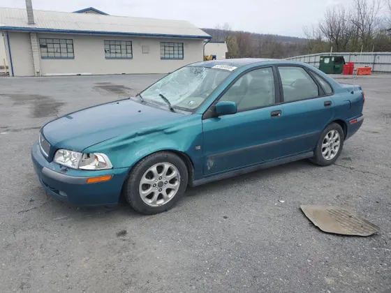 2001 Volvo S40 1.9T
