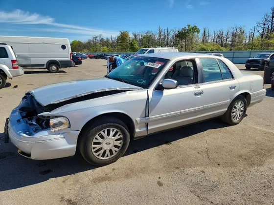 2003 Ford Crown Victoria LX