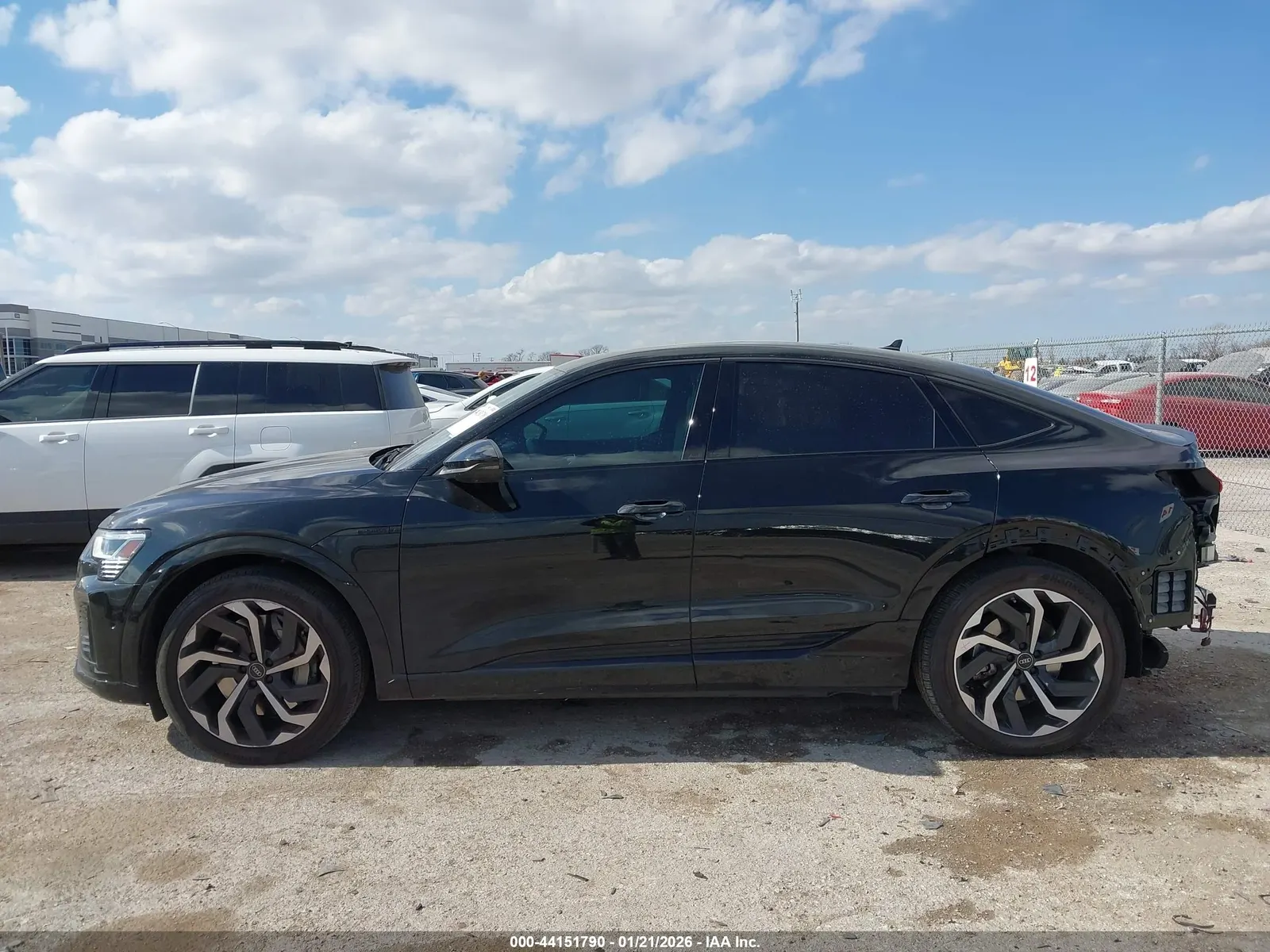 2024 Audi Q8 e-tron Sportback S line Prestige