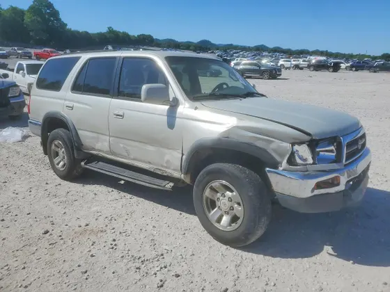 1997 Toyota 4Runner SR5
