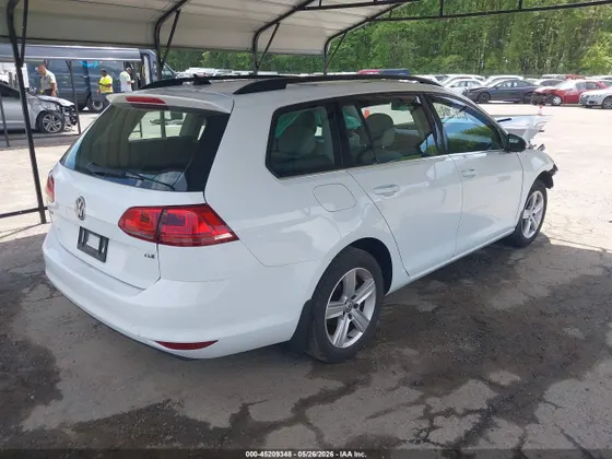 2015 Volkswagen Golf SportWagen TDI S