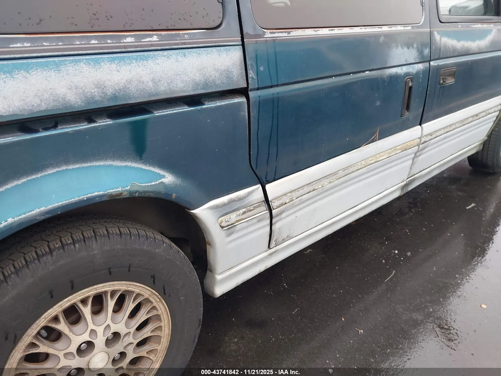 1994 Plymouth GRAND VOYAGER LE