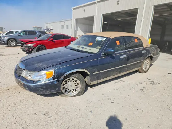 1998 Lincoln Town Car Signature