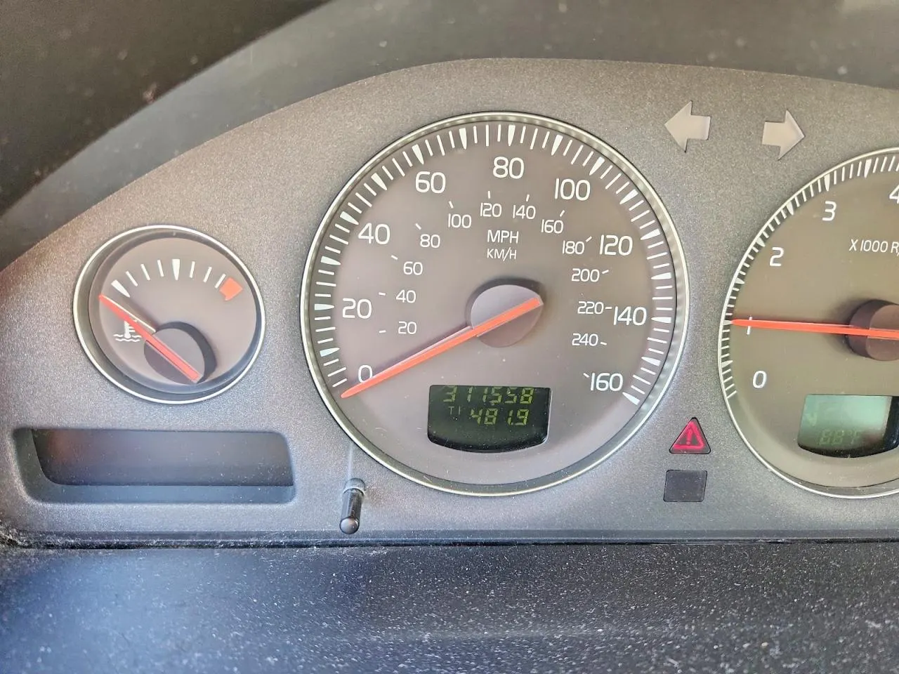2004 Volvo V70 XC70