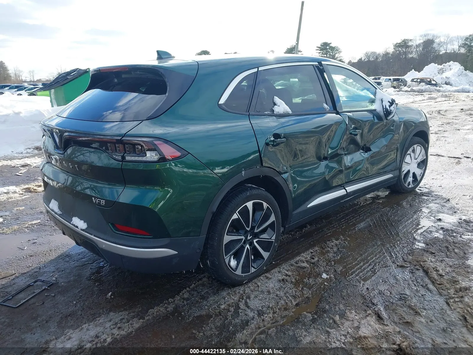 2024 VinFast VF 8 Plus