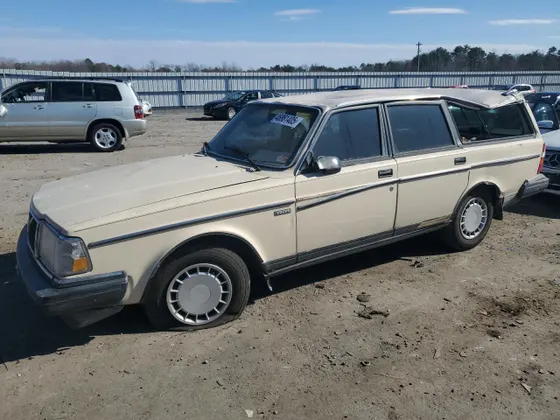 1989 Volvo 240 DL DL