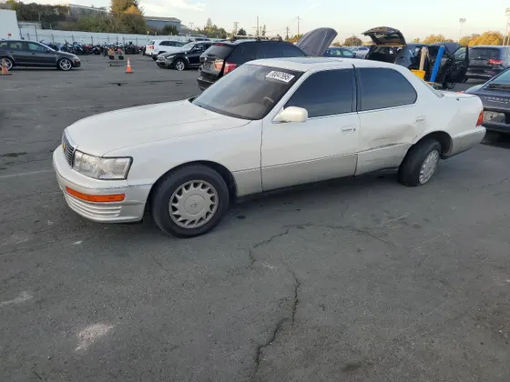 1991 Lexus LS 400