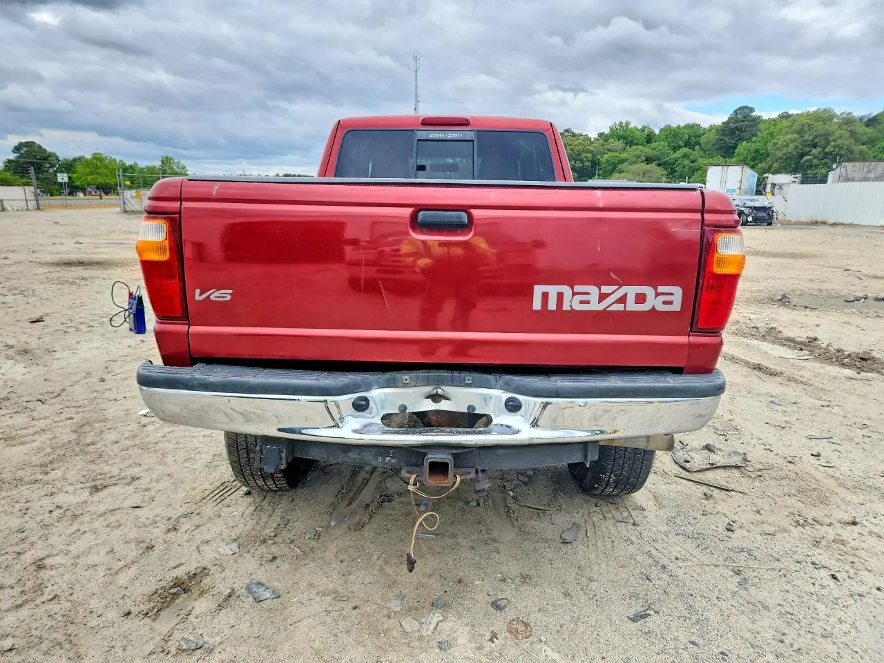 2004 Mazda B-Series 4WD Truck SE