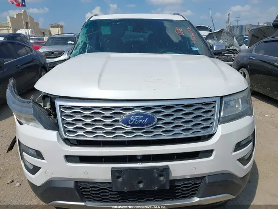 2017 Ford Explorer Platinum