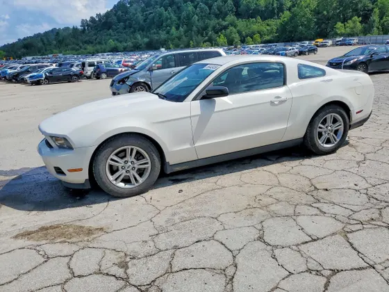 2012 Ford Mustang V6