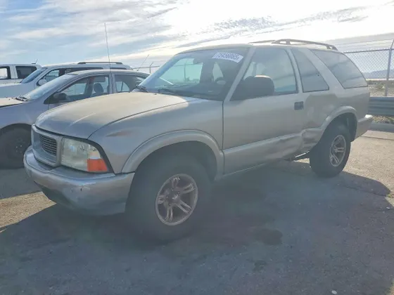 2000 GMC Jimmy SLS Base