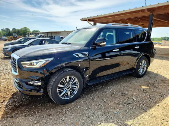 2021 INFINITI QX80 LUXE