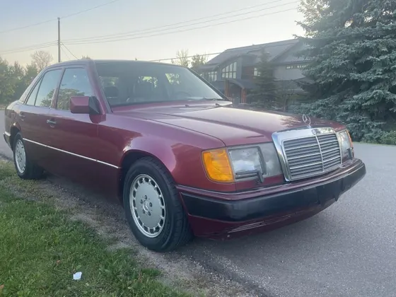 1991 Mercedes-Benz 300 Series 300E