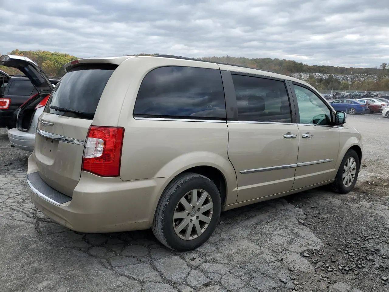 2012 Chrysler Town & Country Touring-L