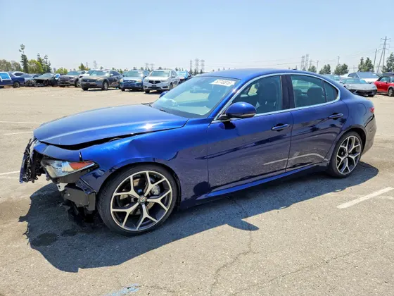 2019 Alfa Romeo Giulia Ti