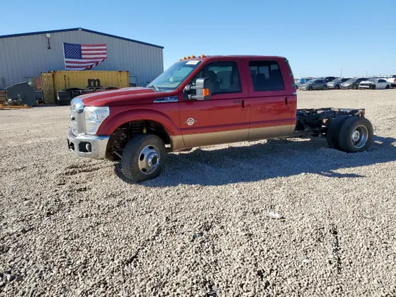 2014 Ford Super Duty F-350 DRW XLT