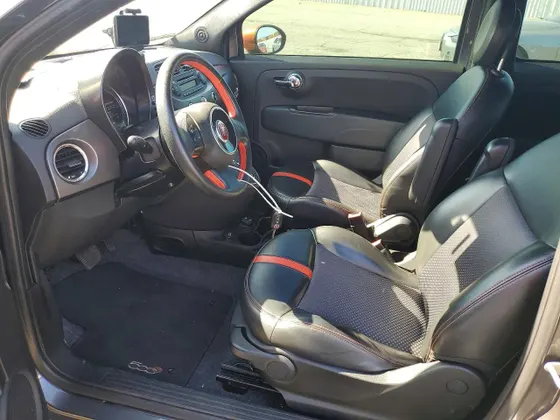 2015 FIAT 500e 500