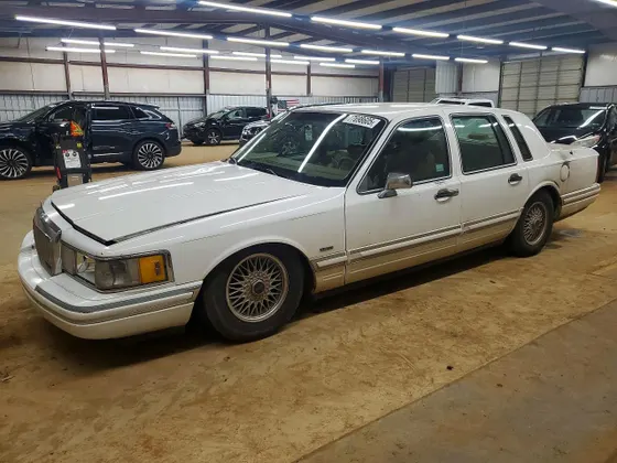 1994 Lincoln Town Car Signature