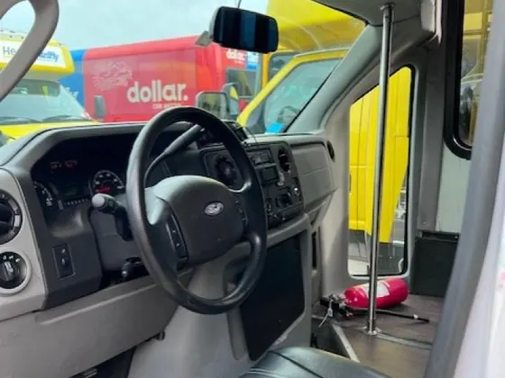 2019 Ford E-Series Cutaway E450 SUPER DUTY CUTAWAY VAN