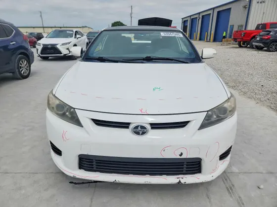 2011 Scion tC