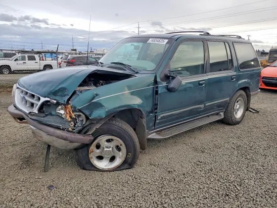 1997 Ford Explorer XL