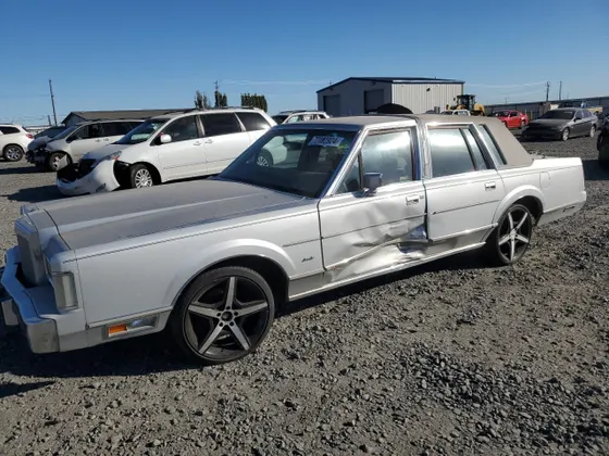 1986 Lincoln Town Car