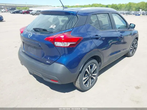 2019 Nissan Kicks SR