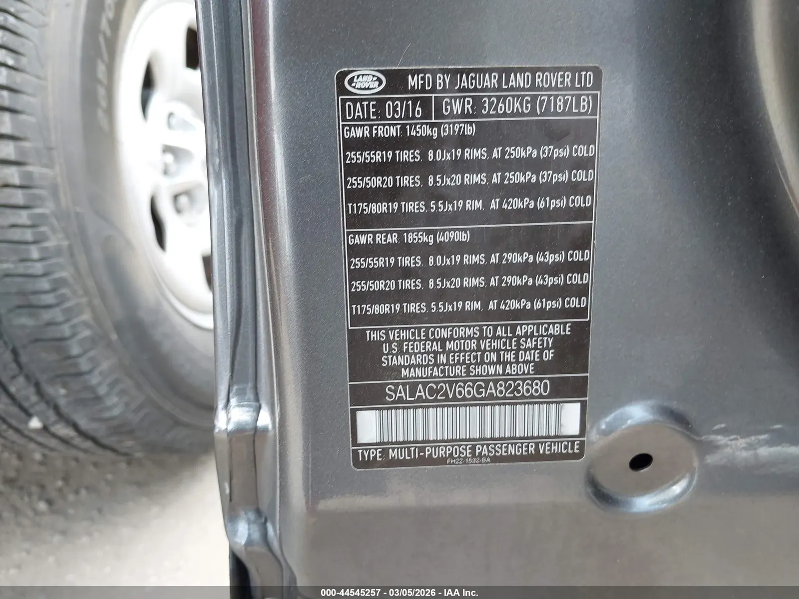 2016 Land Rover LR4