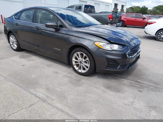 2019 Ford Fusion Hybrid SE