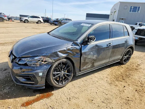 2019 Volkswagen Golf R