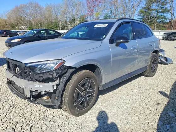 2025 Mercedes-Benz GLC GLC 300