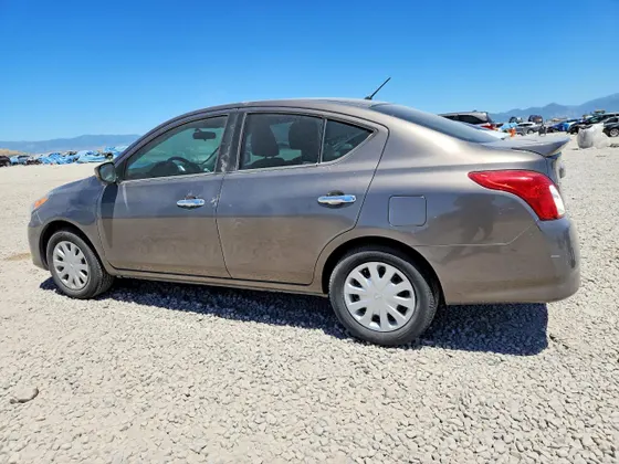 2017 Nissan Versa Sedan SV