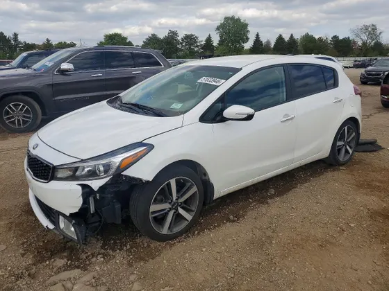 2017 Kia Forte5 EX