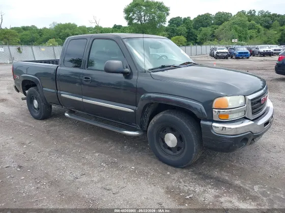 2004 GMC Sierra 1500 SLT