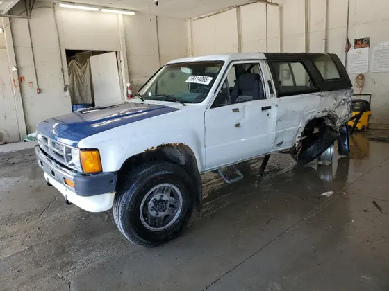 1986 Toyota 4Runner RN60