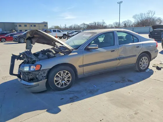 2004 Volvo S60