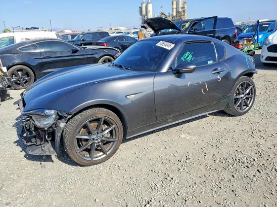 2017 Mazda MX-5 Miata RF Grand Touring