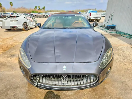 2011 Maserati GranTurismo Convertible GRANTURISMO